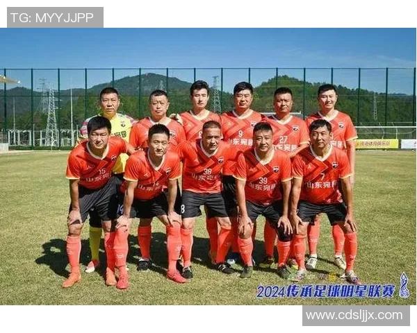 足球明星与子女共同成长的瞬间回顾父爱与传承的完美融合