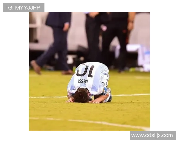 足球球星技艺解析：从梅西的盘带到C罗的射门技巧揭秘